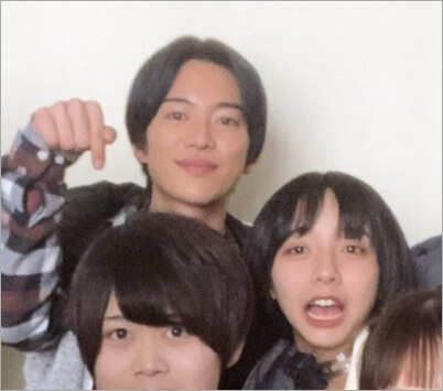 三山凌輝と山之内すず